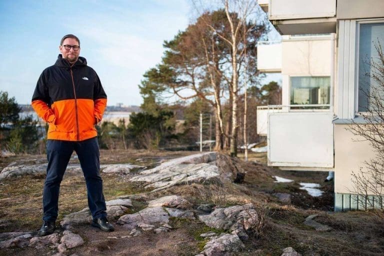 Zamjenik gradonačelnika Helsinkija uhvaćen kako ispisuje grafite
