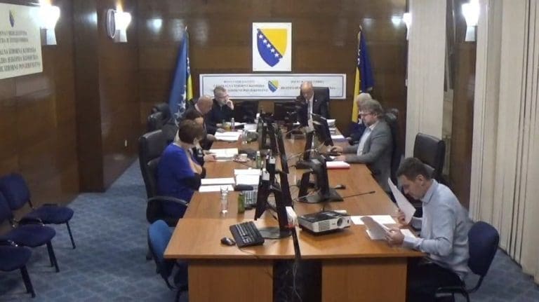Smjenu CIK-a traže samo stranke koje su kažnjene za kršenje zakona