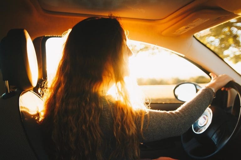 Zašto žene voze automobile: Dok razvoze djecu i idu u nabavku susreću se sa seksističkim komentarima