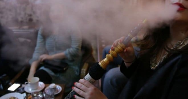 Od herpesa do tuberkuloze… Ta cijev mora stalno da se dezinfikuje: Seansa nargile jednaka je stotinu ispušenih cigareta!