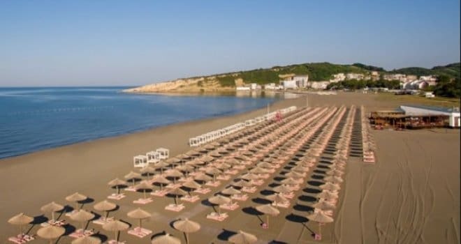 Grad u Crnoj Gori uvodi stroga pravila za turiste: Kazne do 500 evra