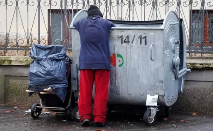 Ugledni bh. profesor tvrdi: Ljudi nam umiru na ulici, umiru bukvalno od gladi