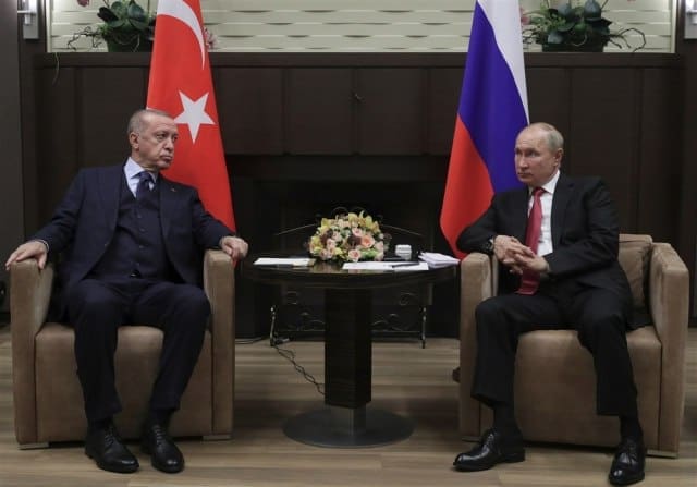Erdogan “okrenuo leđa” Putinu?