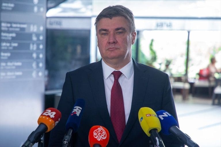 Milanović glasao, pa opleo: ‘Schmidt je njemačka bubašvaba, Dodik je predstavnik Srba i to je bitno…’