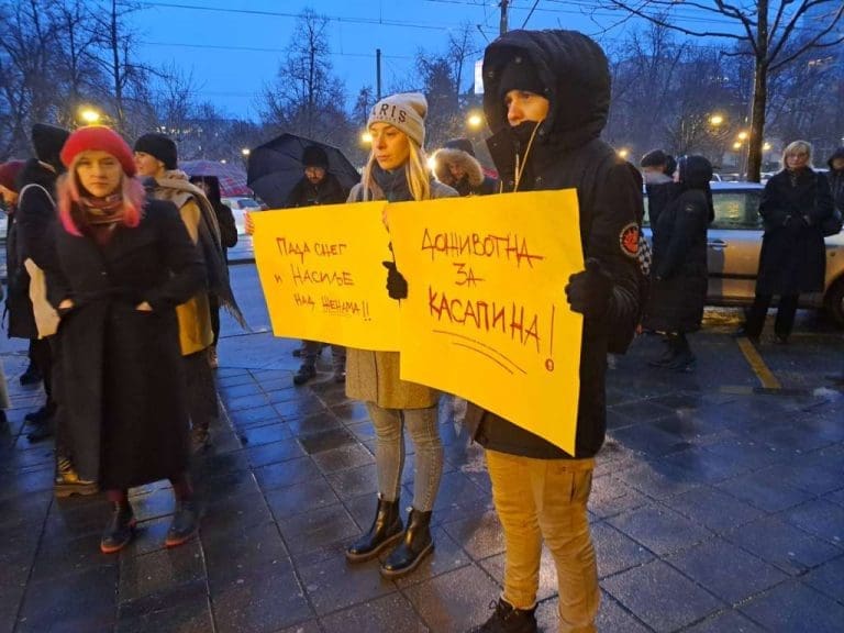 Protest u Beogradu nakon smrti bebe na porođaju
