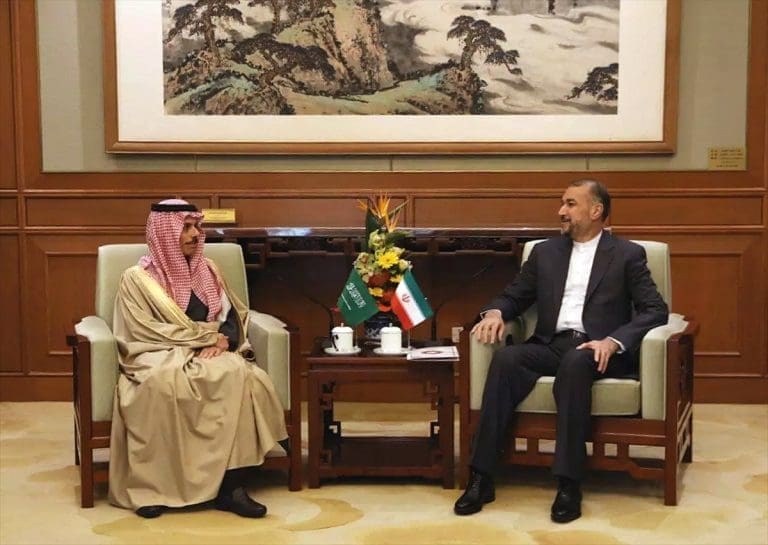 U Kini održan sastanak ministara vanjskih poslova Irana i Saudijske Arabije