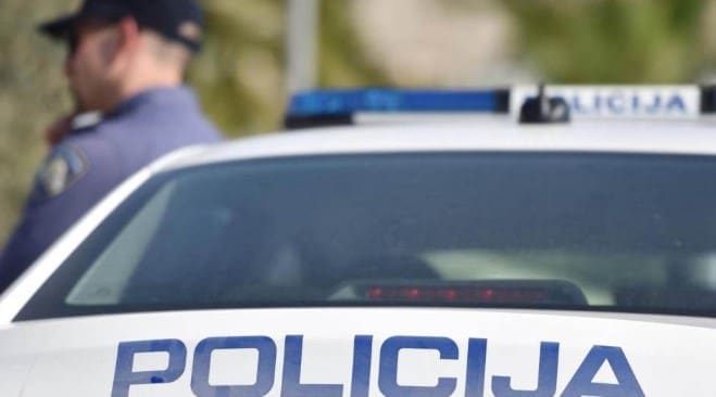 Dvojica se potukla u stanu u Rijeci, umrli u bolnici