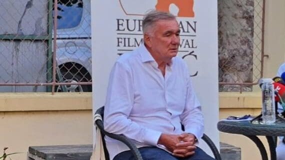 Dušan Kovačević: Najkatastrofalnija je to što se o mogućem nuklearnom ratu priča kao o pijanom kumu koji na svadbi puca iz pištolja