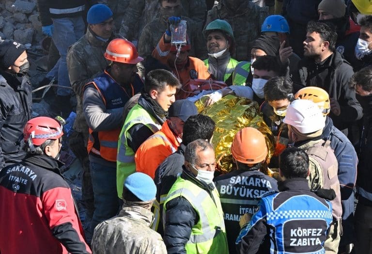 Tim koji je spasio 17-godišnju Aleynu: Držali smo je za ruku, u dobrom je stanju, može komunicirati