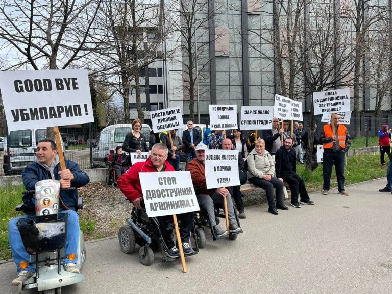 Radnici koji su u štrajku: Ograđujemo se od stanara, bavimo se isključivo poslovnom problematikom
