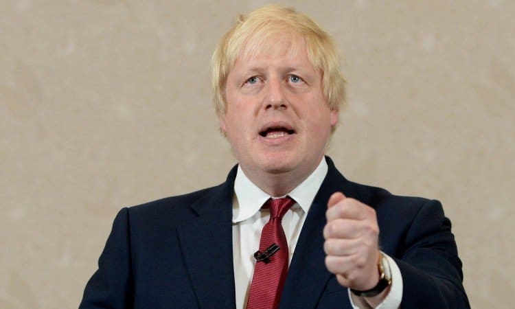 50 ostavki u Johnsonovoj vladi, on odbija otići. Britanski mediji: Glupan, očajnik…