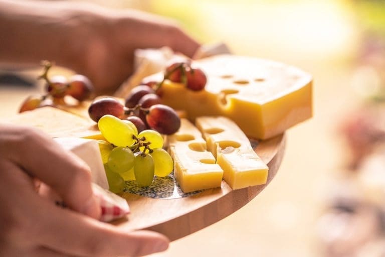 Svaki dan jedete sir? Stručnjaci otkrivaju šta se može desiti vašem tijelu