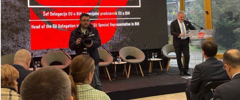 Sattler: Zakon o stranim agentima će BiH udaljiti od temeljnih evropskih vrijednosti