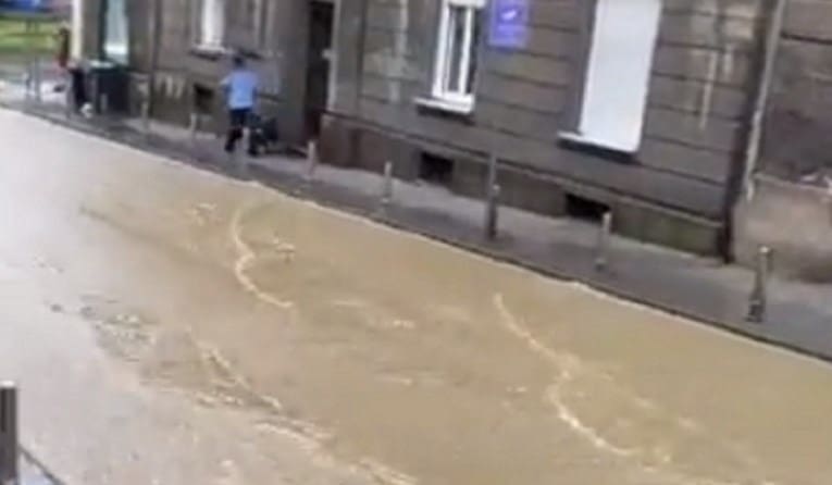 Poplave u Hrvatskoj, kuće pod vodom