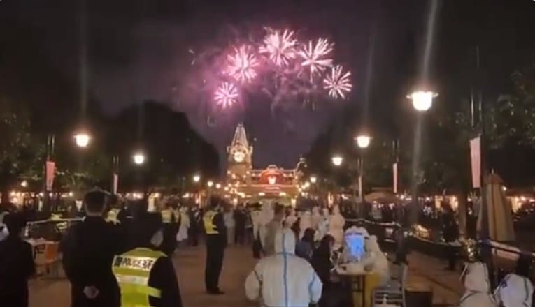 U šangajskom Disney parku proglašen karantin, 60.000 ljudi ne smije otići