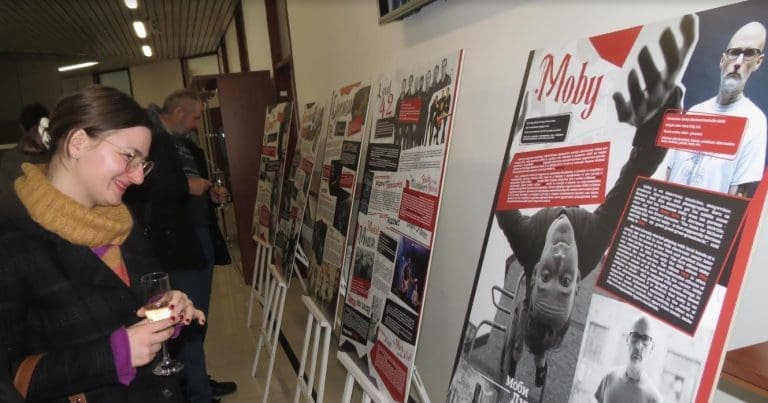 NUBRS/ Otvorena izložba “Čitaj rokenrol”: Cilj izložbe je ponukati mlađu populaciju da se vrate knjizi
