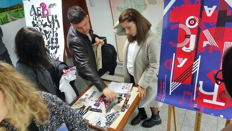Ovogodišnja kampanja „Čitajmo zajedno“ posvećena je promociji ćirilice