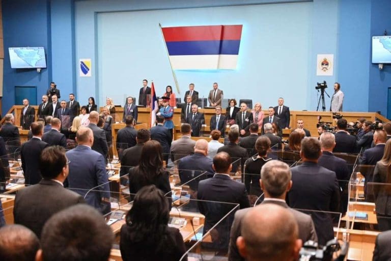 Poslanici položili svečanu zakletvu u Narodnoj skupštini RS