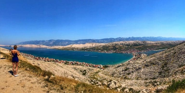 Zbog požara prekinut promet na Pagu