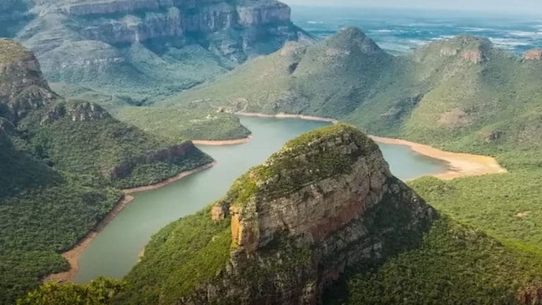 Naučnici tvrde: Afrika će se raspasti, nastaće novi okean
