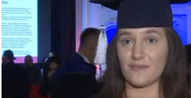 Evo koji uslov Đajić ima za studentkinju generacije koja još čeka posao na UKC