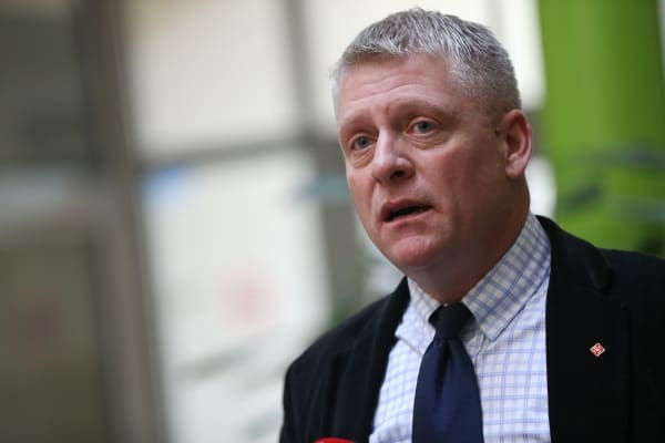 Trojka molila OHR da popusti Dodiku?