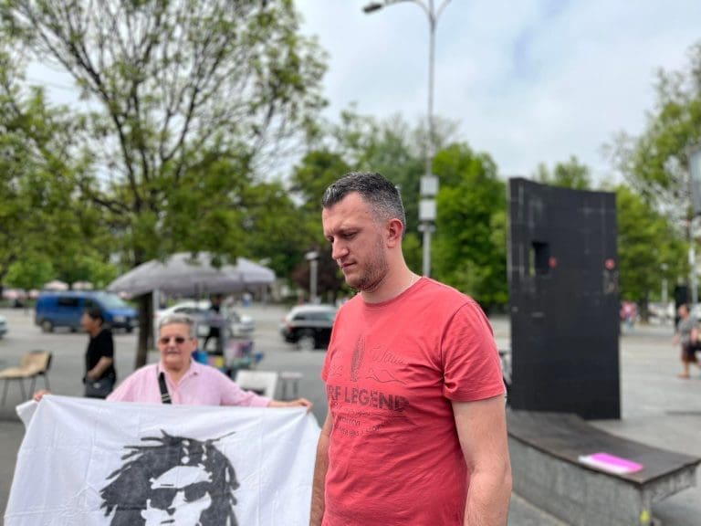 Uhapšeni su bez opravdanog razloga i satima držani u pritvoru: Pravda za Davida traži pravdu na Evropskom sudu za ljudska prava