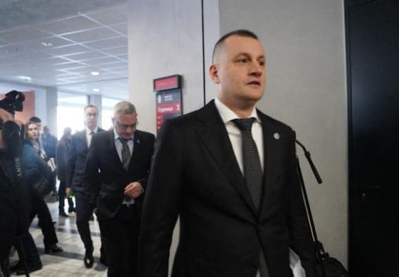 Počelo suđenje roditeljima dječaka koji je počinio masovno ubistvo u OŠ “Vladislav Ribnikar”
