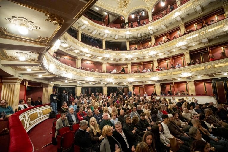 Premijera predstave “Urnebesna tragedija” u Beogradu