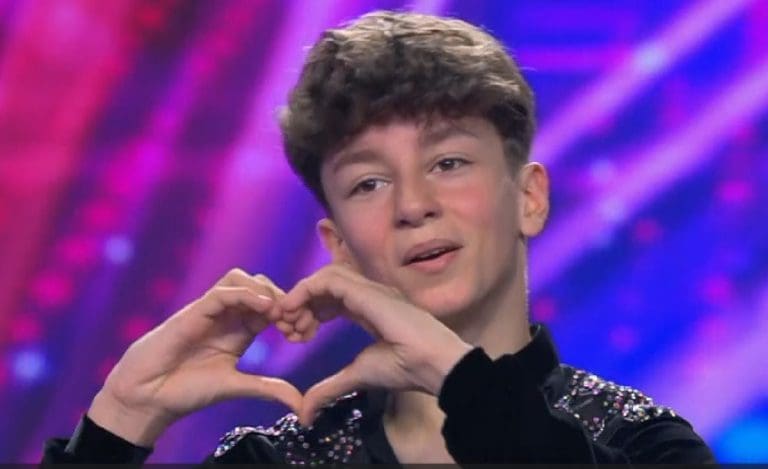 Priča dječaka iz S. Makedonije u Supertalentu slama srca: “U mom gradu dosta me zlostavljaju…”