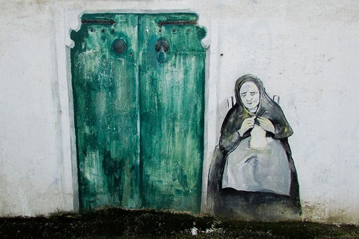 Tampon zona: Žene i nasleđivanje: Imovina, odricanje, kult sina