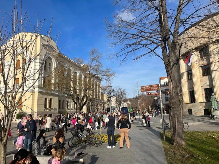 Radno vrijeme za božićne praznike i za Dan Republike Srpske