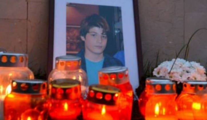 Dan kada je jedna porodica počela nestajati: Osam godina od smrti dječaka Mahira Rakovca