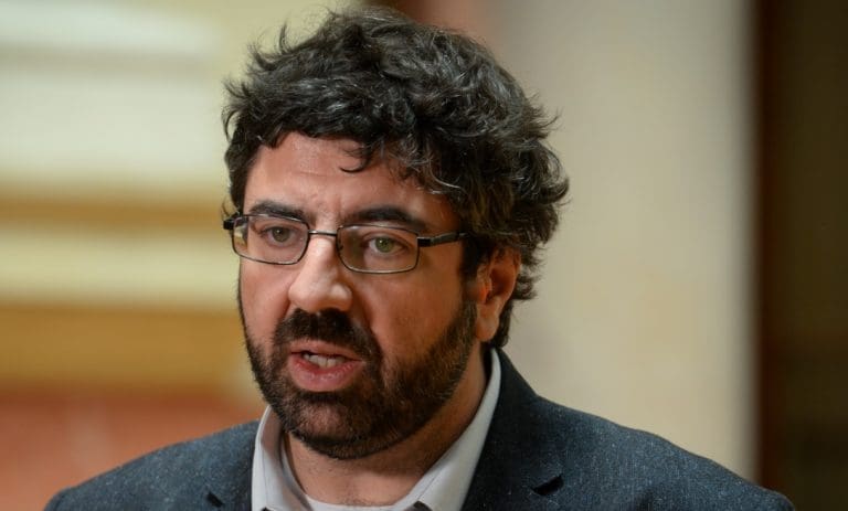 IPSOS i CeSID objavili prvu procenu preliminarnih rezultata u Beogradu: SNS 38,4 posto, a SPN 35,1