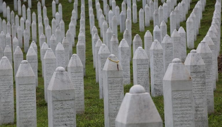 “Ne shvatam ljude koji odgajaju djecu i govore im da je neko ko strijelja dijete – uzor, heroj?”
