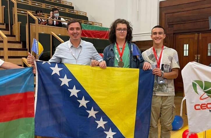 Tuzlanski učenici osvojili tri medalje na internacionalnoj Greenwich olimpijadi u Londonu