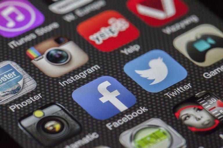 OPREZ: Facebookom se širi nova prevara zbog koje možete izgubiti pristup profilu