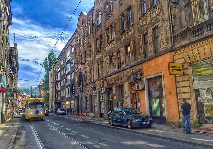 U Sarajevu parking i do 4 KM po satu: Kazna za nepropisno parkiranje samo 40 KM