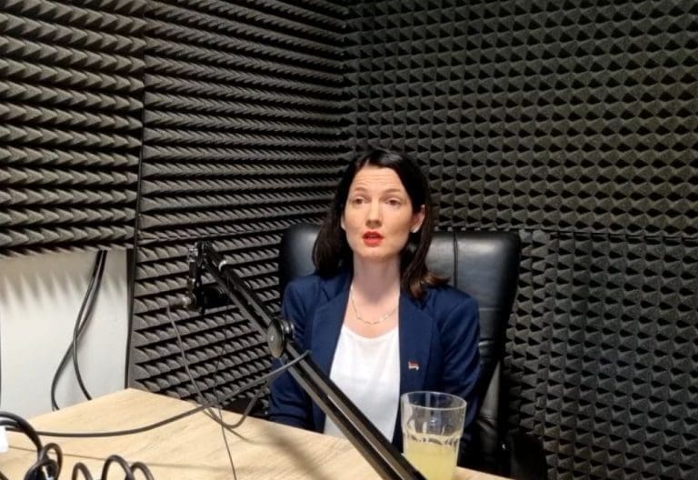 Jelena Trivić za Buku: Jučerašnje proteste smatramo vrlo uspješnim, ljudi ne vjeruju u ovo što CIK objavljuje