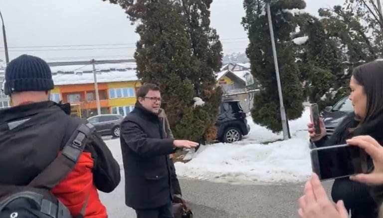 Incident pred sudom BiH. Memić Dupovcu: Objasni kako si mi nudio pare