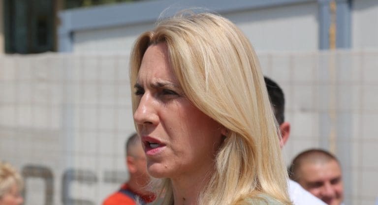 Željka Cvijanović napustila sastanak Trojke!
