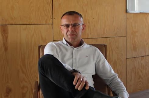 Suljo Ibrahimović iz Tešnja proizvodi luksuzni namještaj za Parlament Danske, lanac restorana u Njemačkoj i ‘VIP političke osobe’