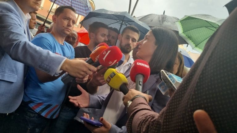 „Resurs vrijedan milijarde maraka daje se za siću, nekakvoj fantomskoj firmi”
