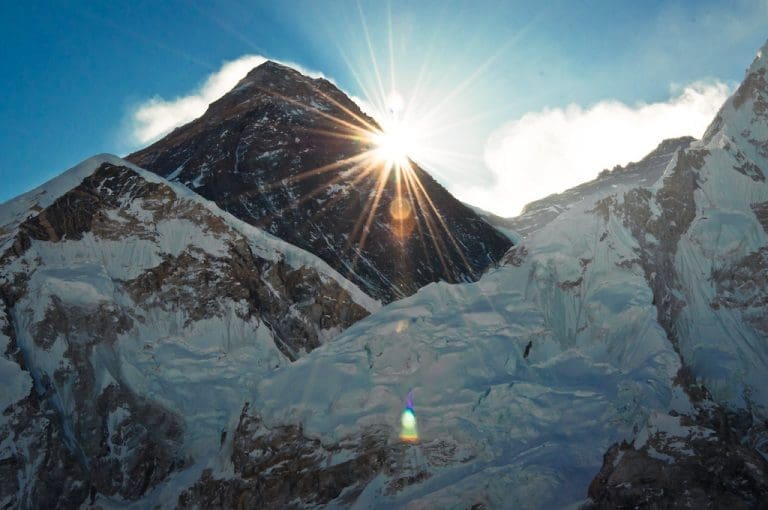 Nepal: Strožija pravila zbog brojnih smrti na Mount Everestu