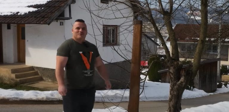 Jeste li vidjeli najveću i najtežu sjekiru u BiH?