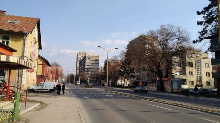 Tuzla: Protestna šetnja zbog seksualnog iskorištavanja maloljetnica
