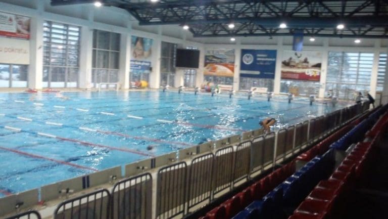 1.000 djece ostaje bez uslova za treniranje: Gradski olimpijski bazen u ponedeljak prestaje sa radom!
