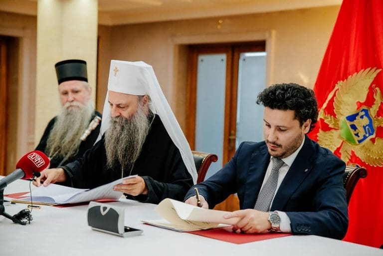 Jevanđelje po Dritanu: Tajni doručak i Temeljni ugovor