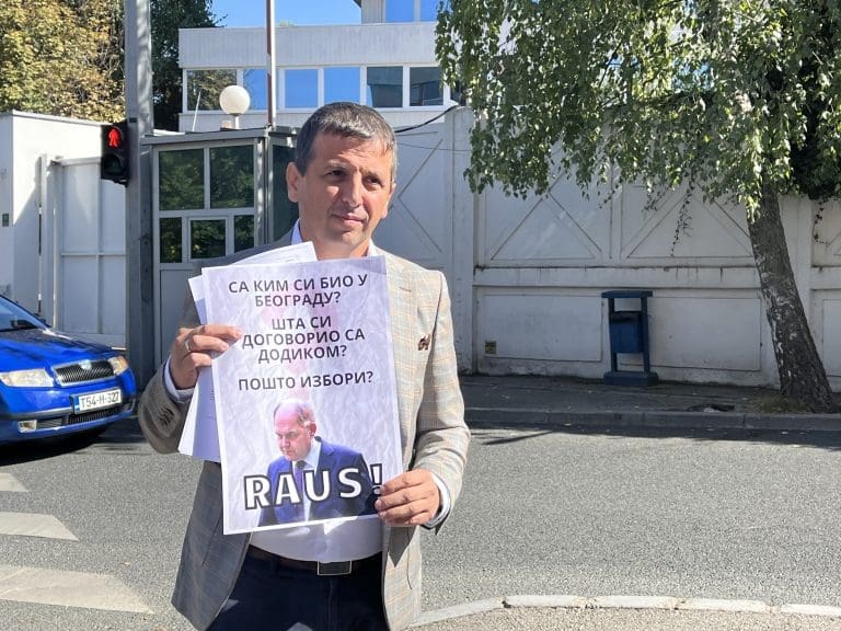 Vukanović započeo kampanju protiv Šmita: Odlazi iz BiH, uzeo si pet miliona evra od Dodika