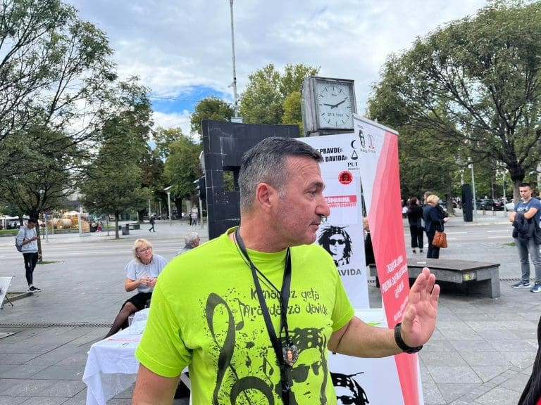 Davor Dragičević za BUKU: Sve više tonemo